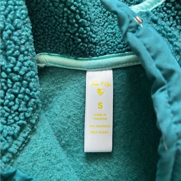 Tone It Up 1/2 Snap Teal Pullover Jacket - Picture 3 of 5